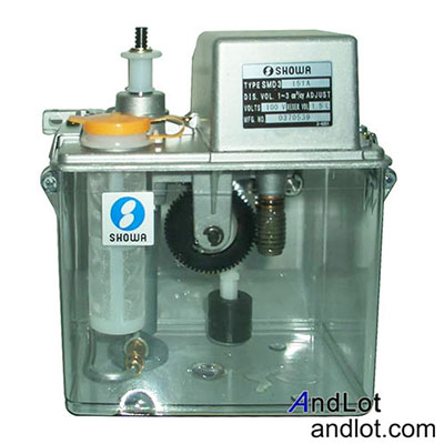 Japanese SHOWA grease pump SMD3151A